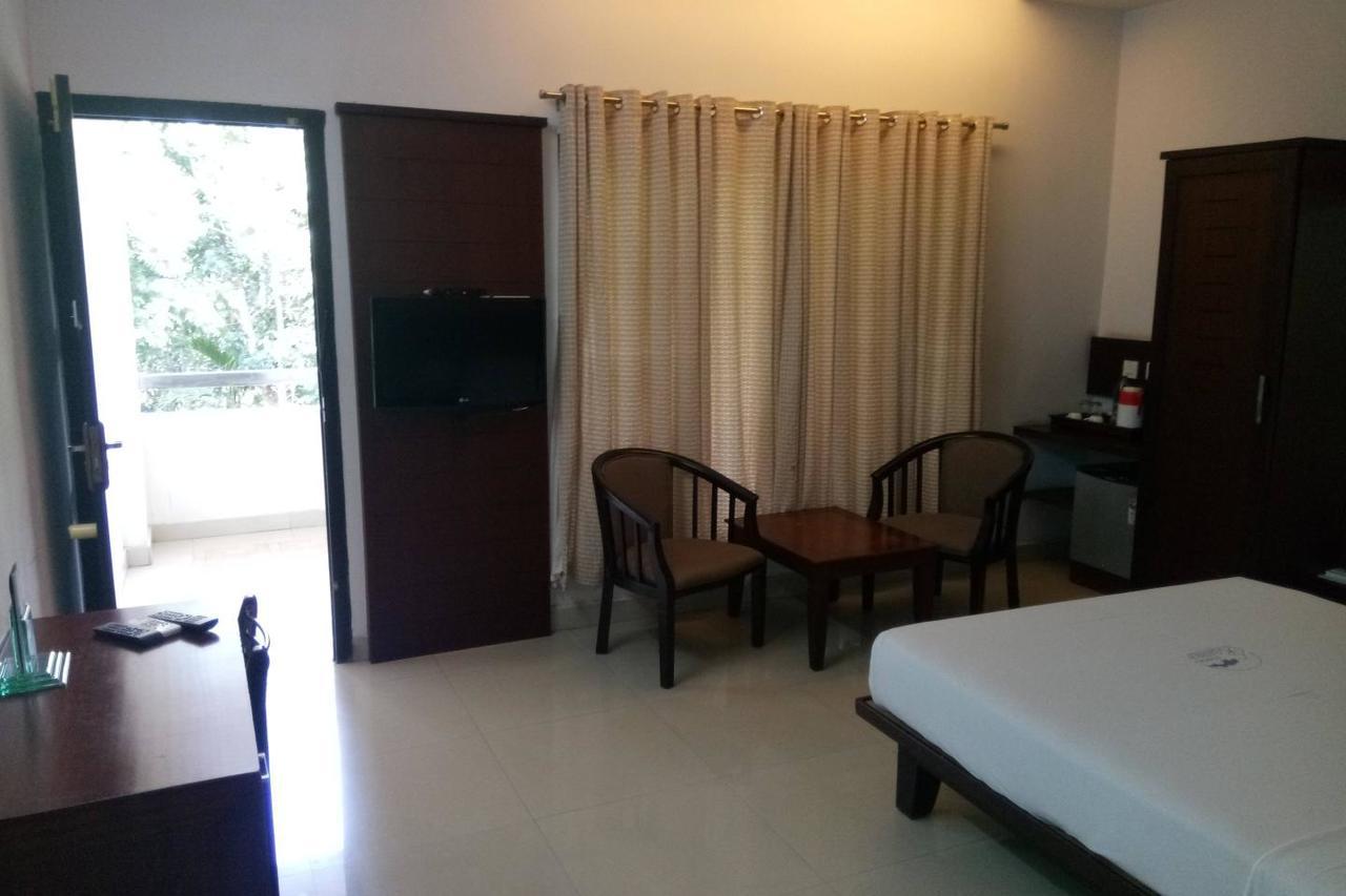 מלפורם Hotel Soorya Regency מראה חיצוני תמונה