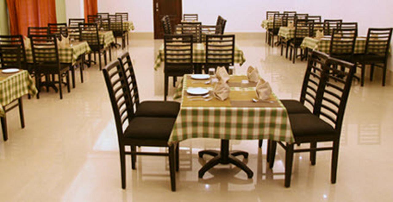 מלפורם Hotel Soorya Regency מראה חיצוני תמונה